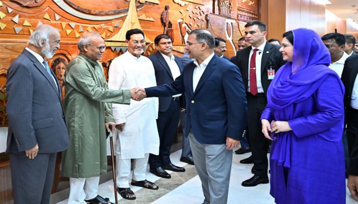 জাতিসংঘ অধিবেশনে যোগ দিতে নিউইয়র্ক রওনা হয়েছেন প্রধানমন্ত্রী
