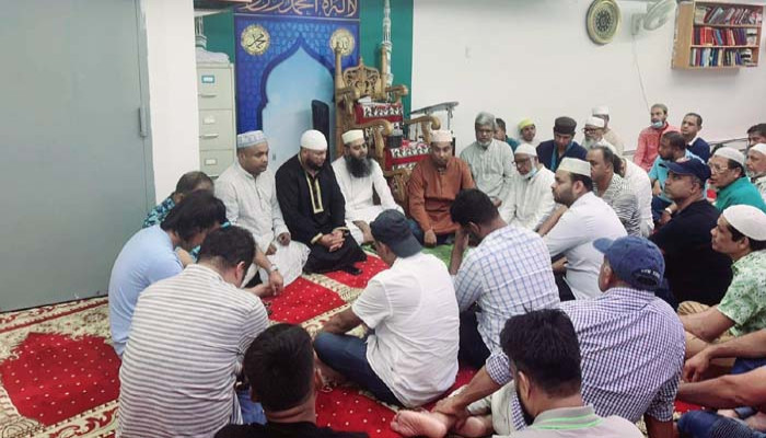 খালেদা জিয়ার সুস্থতা কামনায় স্বেচ্ছাসেবক দলের দোয়া
