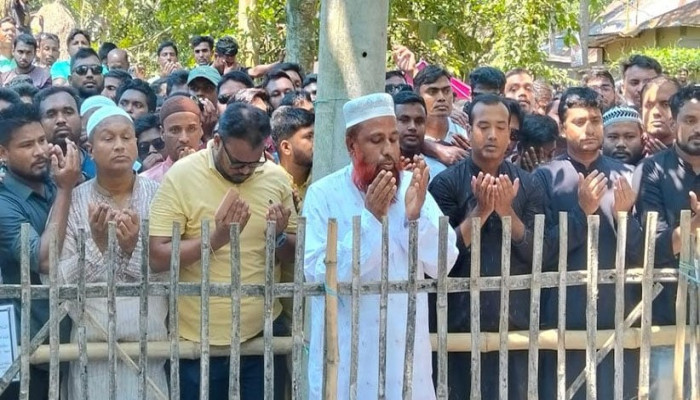 আবু সাঈদের পরিবারের সাথে স্বাক্ষাতে ছাত্রদল