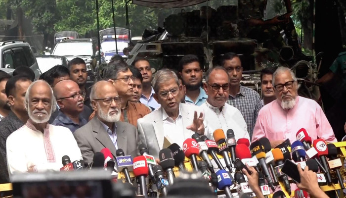 আবারও নির্বাচনের রোডম্যাপ চাইল বিএনপি