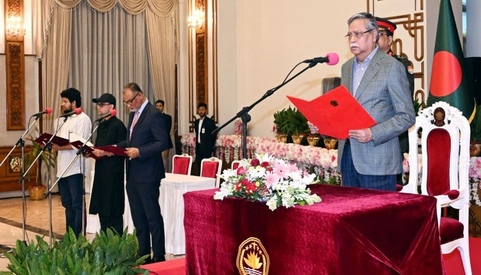 অন্তর্বর্তী সরকারে যুক্ত হলেন আরো তিনজন উপদেষ্টা