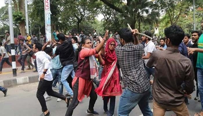 আপাতত ছাত্রলীগের নেতাদের ধরপাকড় জোরদার