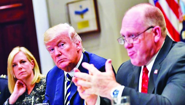 অবৈধদের অব্যাহতভাবে ড্রাইভিং লাইসেন্স দেওয়ার পক্ষে নিউইয়র্ক অবৈধদের অব্যাহতভাবে ড্রাইভিং লাইসেন্স দেওয়ার পক্ষে নিউইয়র্ক
