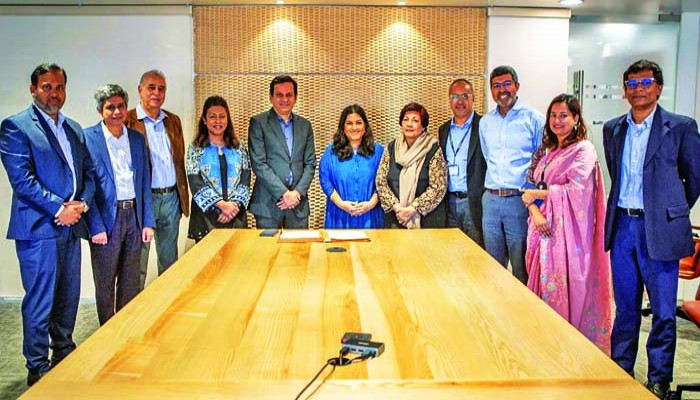 কিশোরীদের স্বাধীন উদ্যোক্তা হয়ে উঠতে সহায়তায় ব্র্যাক কিশোরীদের স্বাধীন উদ্যোক্তা হয়ে উঠতে সহায়তায় ব্র্যাক