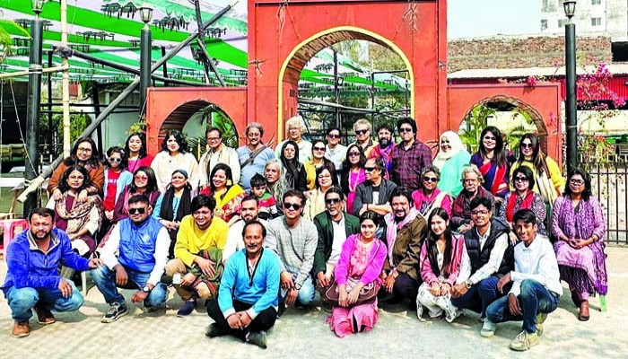 ‘নদী ও নারী’ শীর্ষক জলরঙ আর্ট ক্যাম্প শুরু : বুড়িগঙ্গা নিয়ে ভয়ানক তথ্য ‘নদী ও নারী’ শীর্ষক জলরঙ আর্ট ক্যাম্প শুরু : বুড়িগঙ্গা নিয়ে ভয়ানক তথ্য