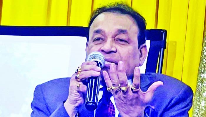 কমিউনিটির কল্যাণে কাজ করার প্রতিশ্রুতি মেয়র প্রার্থীর