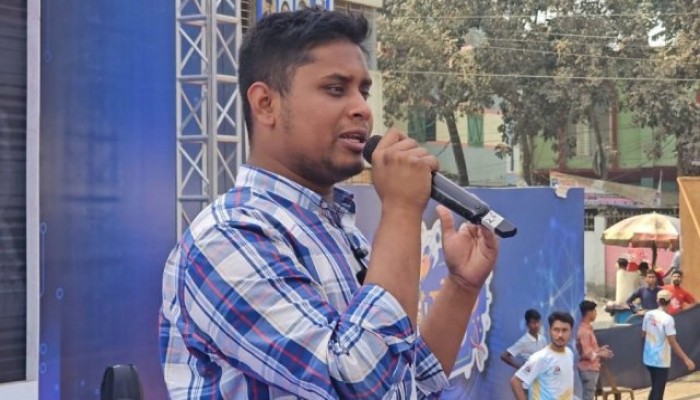 আমি শিষ্টাচারবহির্ভূত আচরণ নিতে পারবেন না- হাসনাত