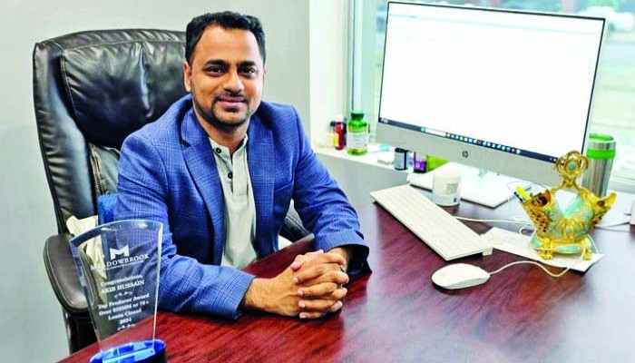 ‘টপ প্রডিউসার’ অ্যাওয়ার্ড পেলেন আকিব হোসাইন
