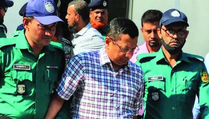 মারণাস্ত্র ব্যবহার নিয়ে চাঞ্চল্যকর তথ্য সাবেক আইজিপির