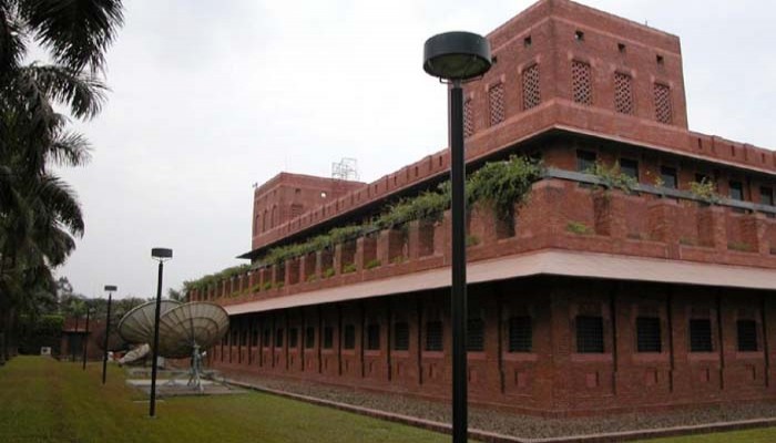 ভিসাধারীদের সতর্ক করলো মার্কিন দূতাবাস