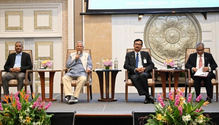প্রবাসীদের ভোটাধিকার নিশ্চিতে সরকার কাজ করছে- প্রধান উপদেষ্টা প্রবাসীদের ভোটাধিকার নিশ্চিতে সরকার কাজ করছে- প্রধান উপদেষ্টা
