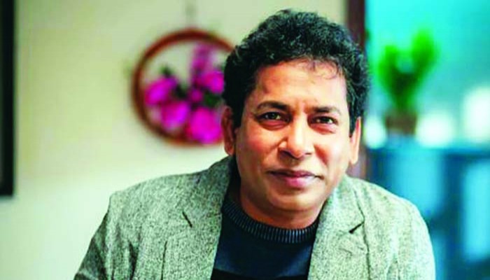 প্রশংসা ভালো লাগে, কিন্তু উপাধিতে অস্বস্তি হয়