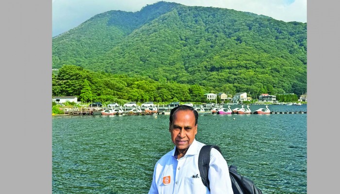 মাউন্ট ফুজির পথে মাউন্ট ফুজির পথে