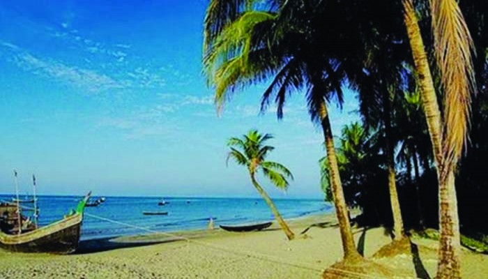 শর্তের বেড়াজাল ডিঙিয়ে যেতে হবে সেন্টমার্টিন