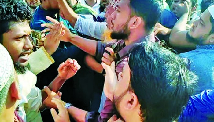 থলের বিড়াল বের হয়ে গেলো