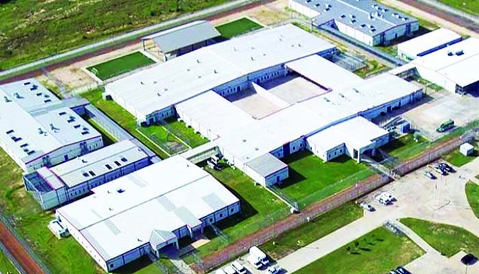 আইস হেফাজতে ইতিহাসের সর্বোচ্চ রেকর্ড ৬৬ হাজার অভিবাসী