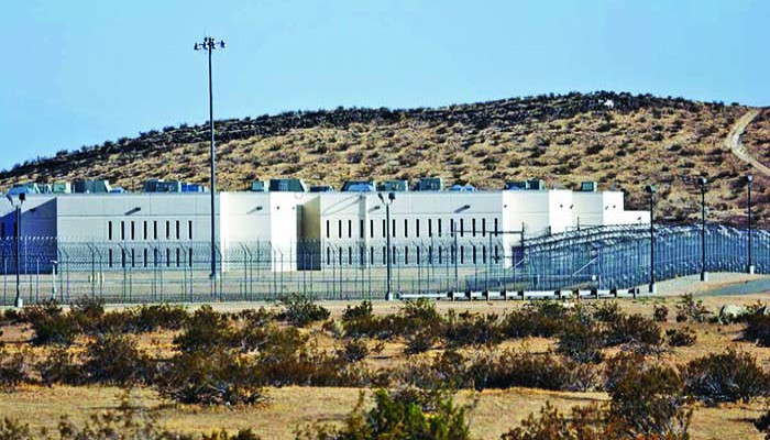 ট্রাম্প প্রশাসনের বিরুদ্ধে বন্দিদের মামলা