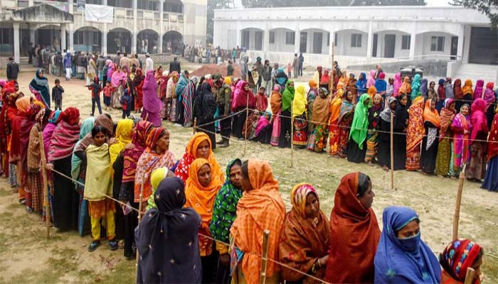 নির্বাচনী ট্রেন লাইনচ্যুত হবে নাতো