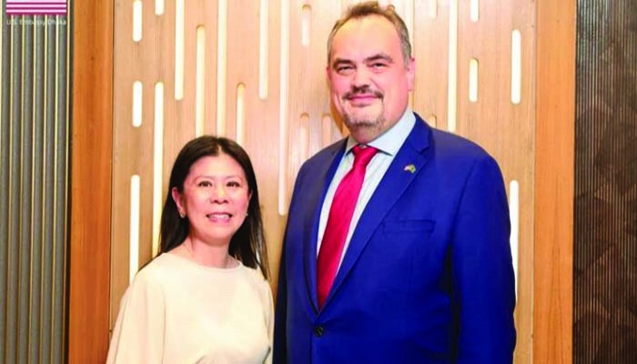 ঢাকায় নতুন মার্কিন রাষ্ট্রদূত ব্রেন্ট ক্রিস্টেনসেন