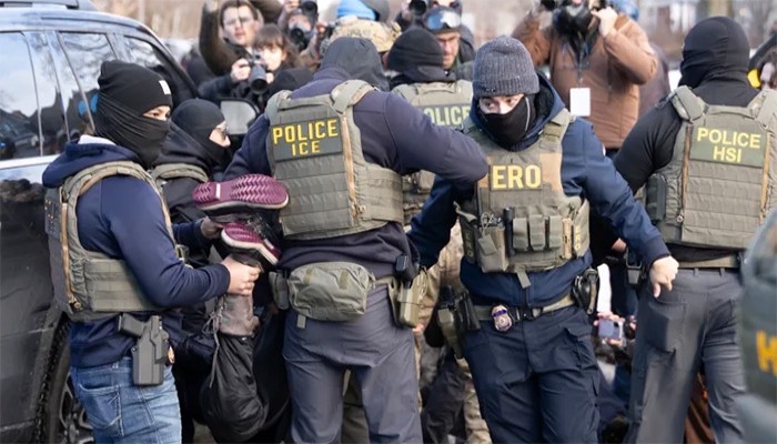 ট্রাম্প প্রশাসনের অভিবাসন অভিযানের বিরুদ্ধে ফেডারেল আদালতে মামলা