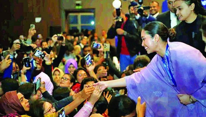 রাজনীতির মাঠেও জাইমা রহমান!