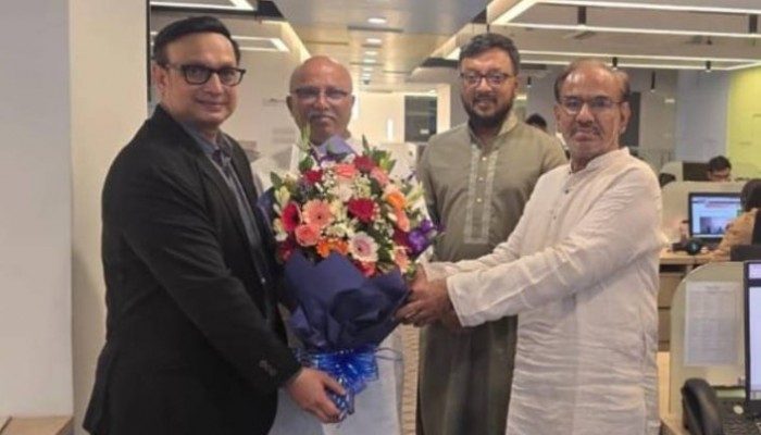 দৈনিক সময়ের আলো‘র উপদেষ্টা সম্পাদক হয়েছেন শায়রুল কবির খান