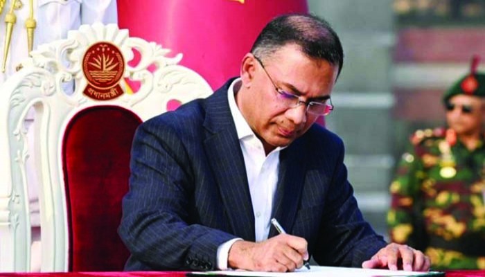 রাজনীতিতে স্বস্তি এলেও মসৃণ নয় নতুন সরকারের পথচলা