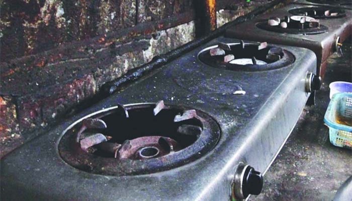 জ্বালানি খাতকে বাণিজ্যিকীকরণে অর্থনীতিতে বিরূপ প্রভাব