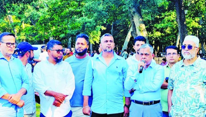 চন্দ্রগঞ্জ উপজেলা ওয়েলফেয়ার অ্যাসোসিয়েশনের বনভোজন