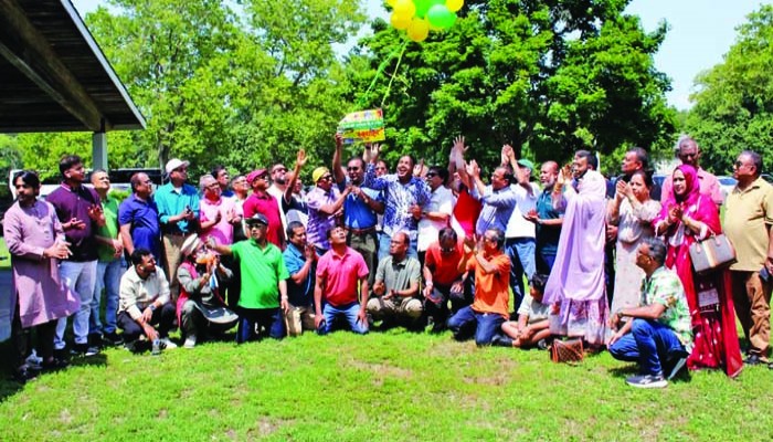 ঢাকা জেলা অ্যাসোসিয়েশনের বনভোজন যেন মিলনমেলায় পরিণত
