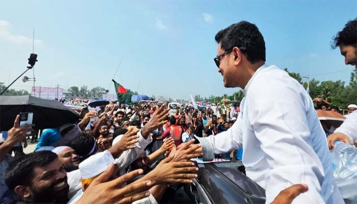 ‘গোপন আঁতাত’ ধাপাচাপা দিতে আন্দোলন খেলা?