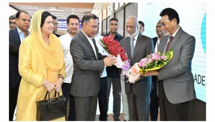 যুক্তরাষ্ট্র সফর শেষে দেশে ফিরেছেন প্রধানমন্ত্রী তারেক রহমান